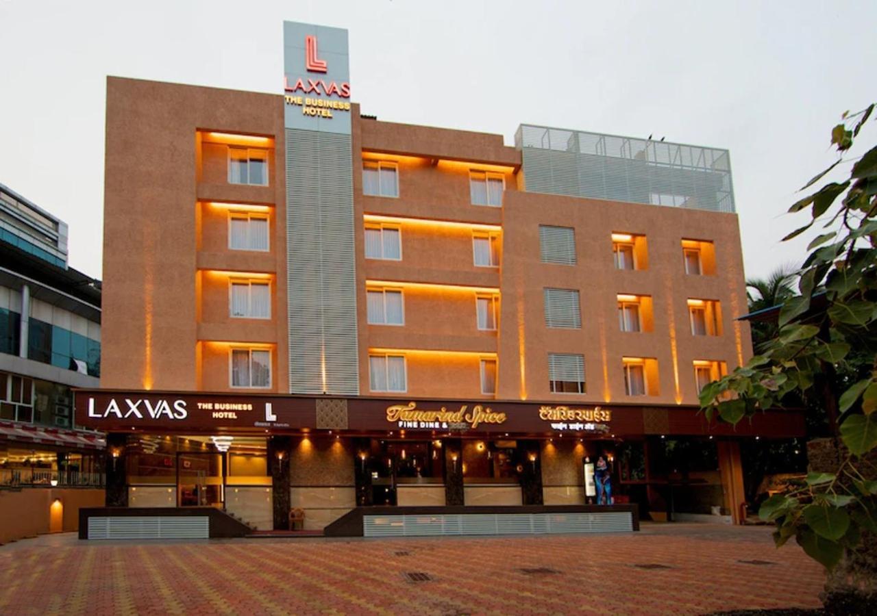 Hotel Laxvas Thane Exterior foto