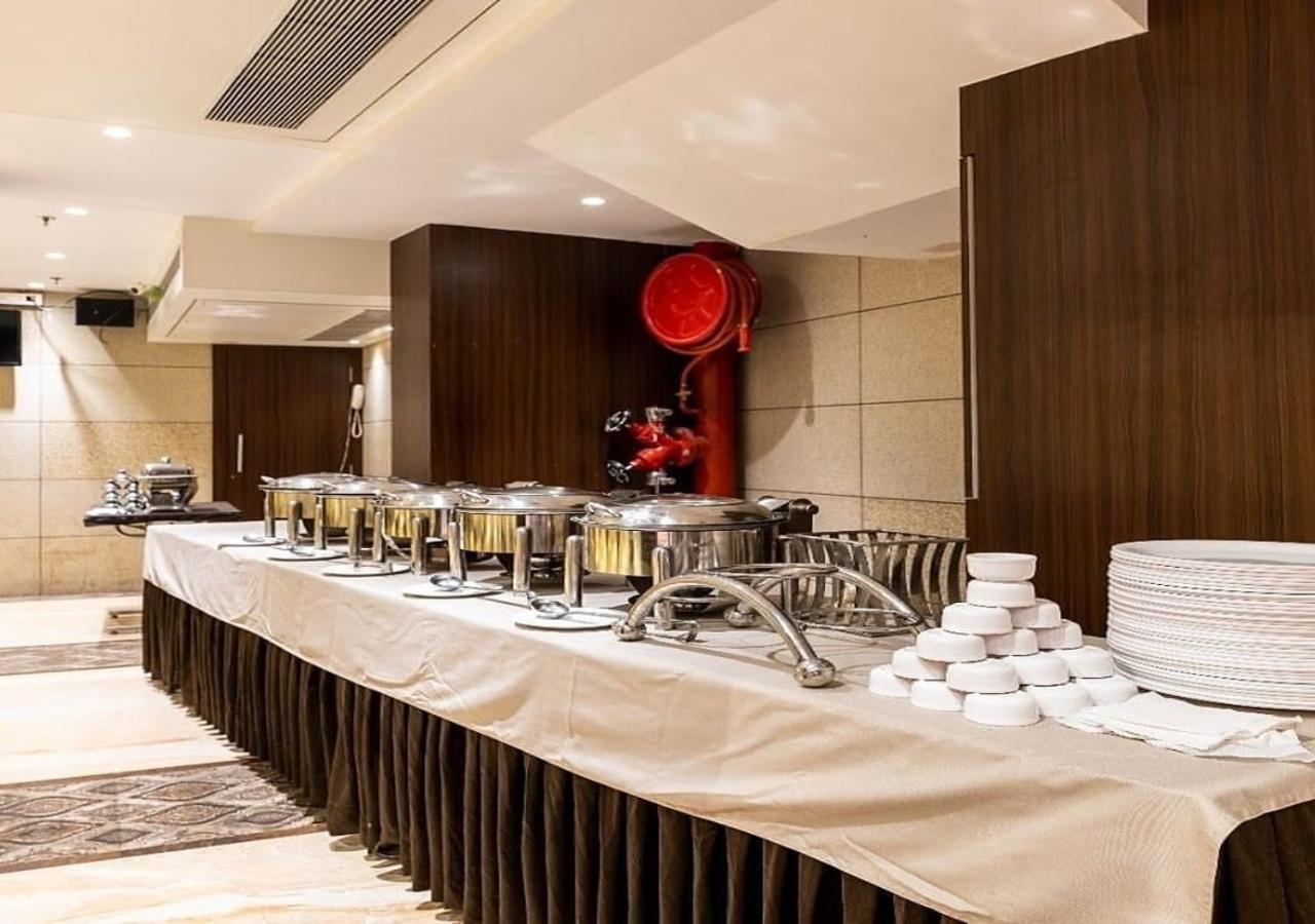 Hotel Laxvas Thane Exterior foto